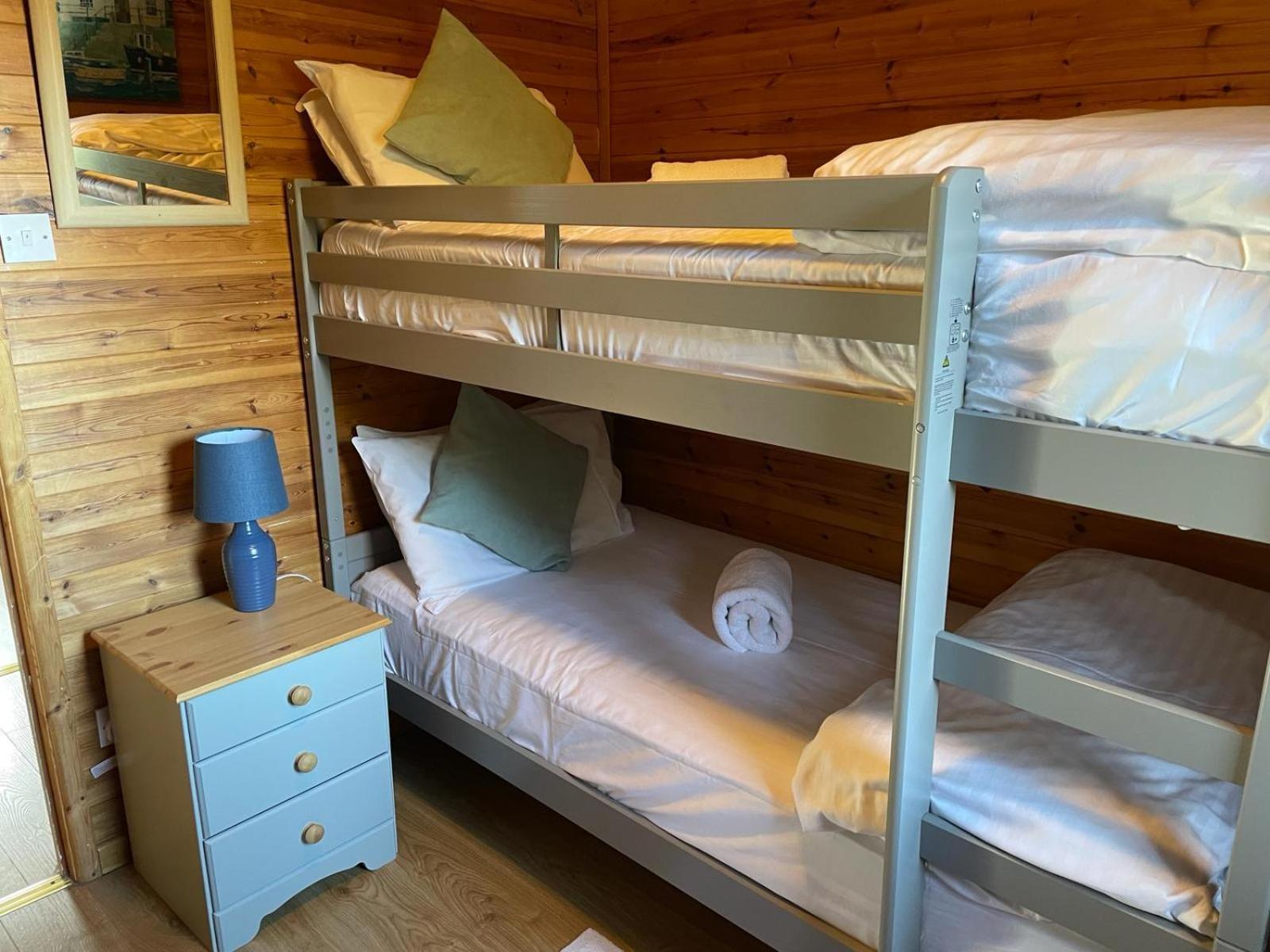 Watermouth Lodges Илфракомб Стая снимка
