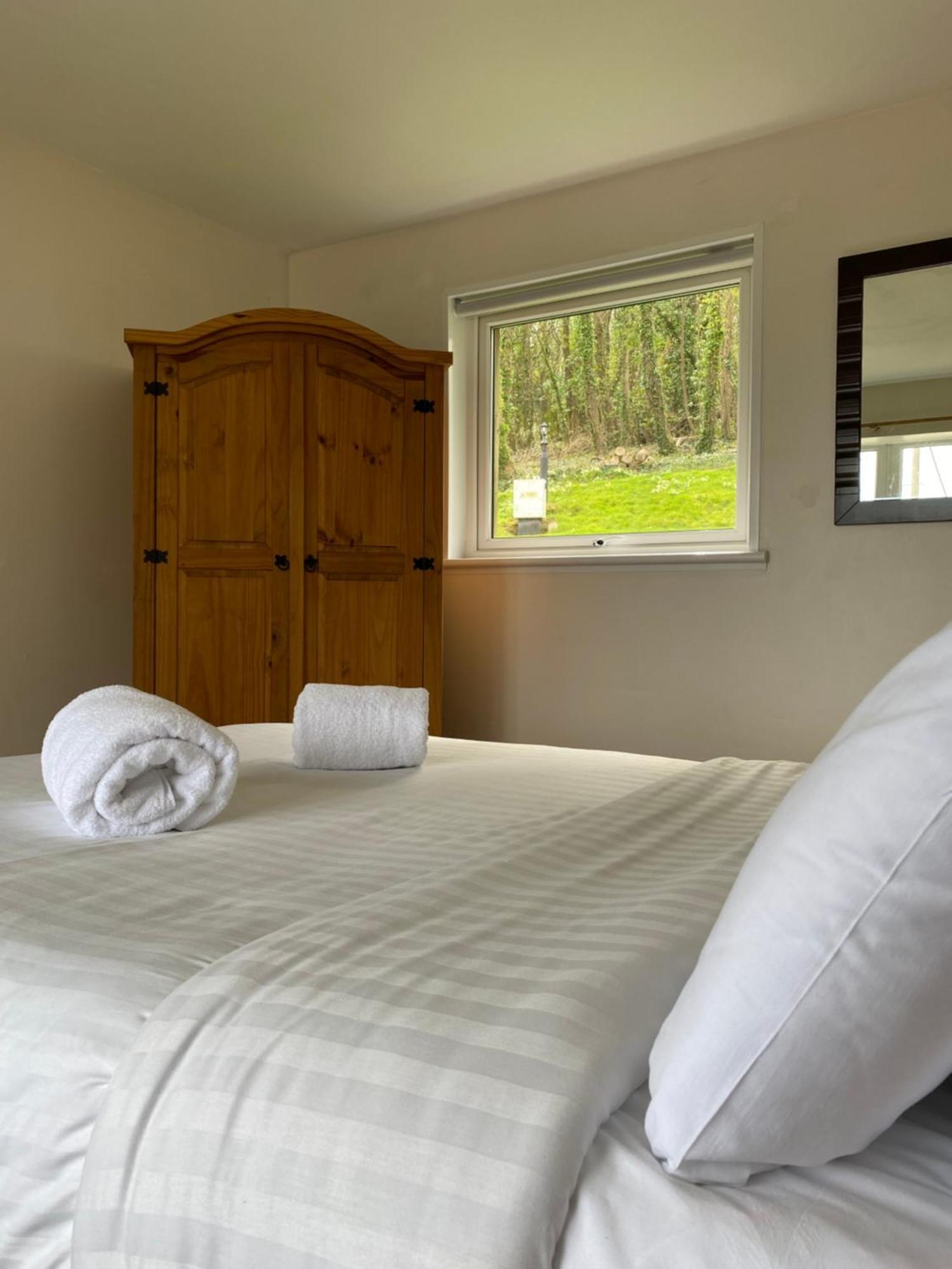 Watermouth Lodges Илфракомб Стая снимка