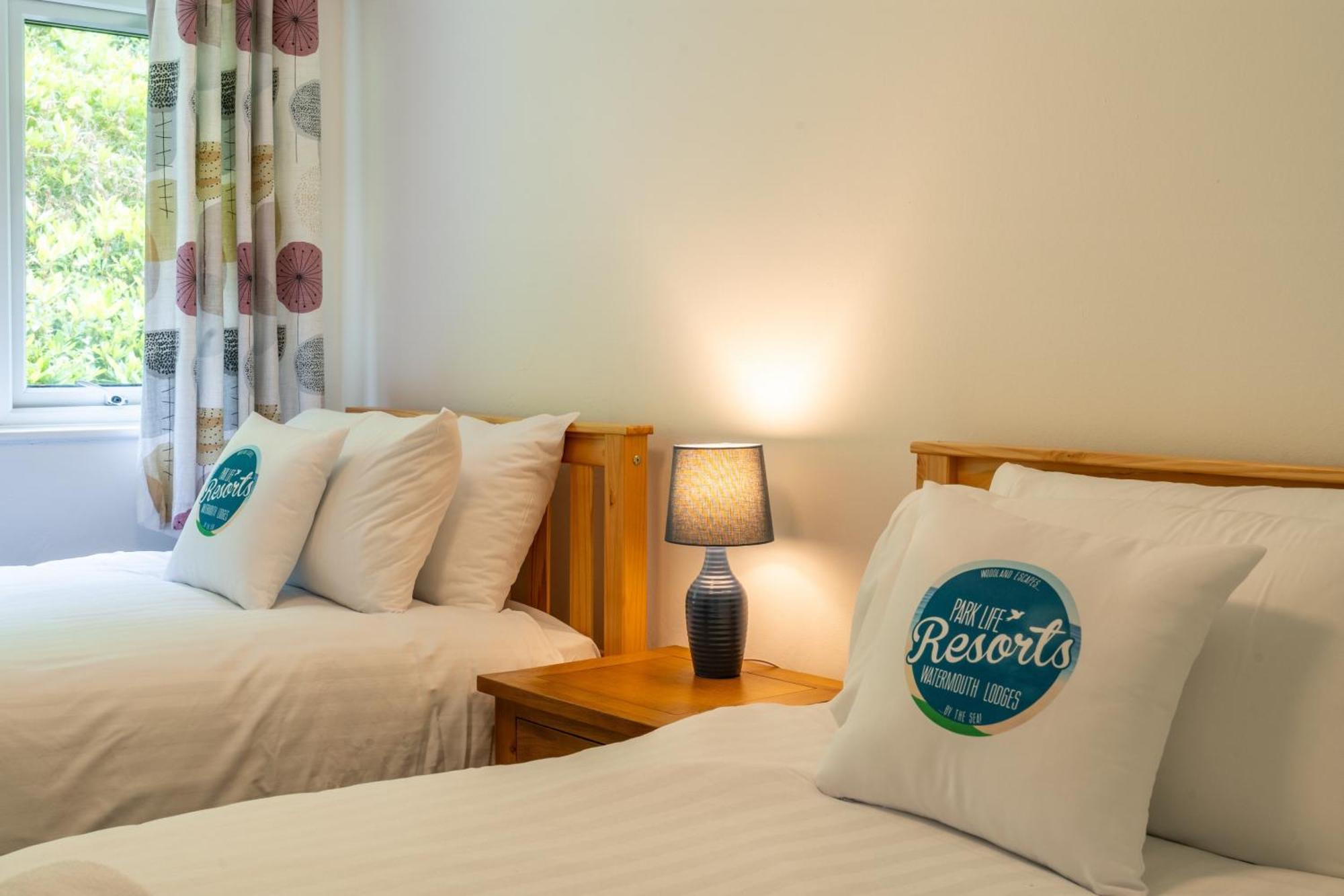 Watermouth Lodges Илфракомб Екстериор снимка