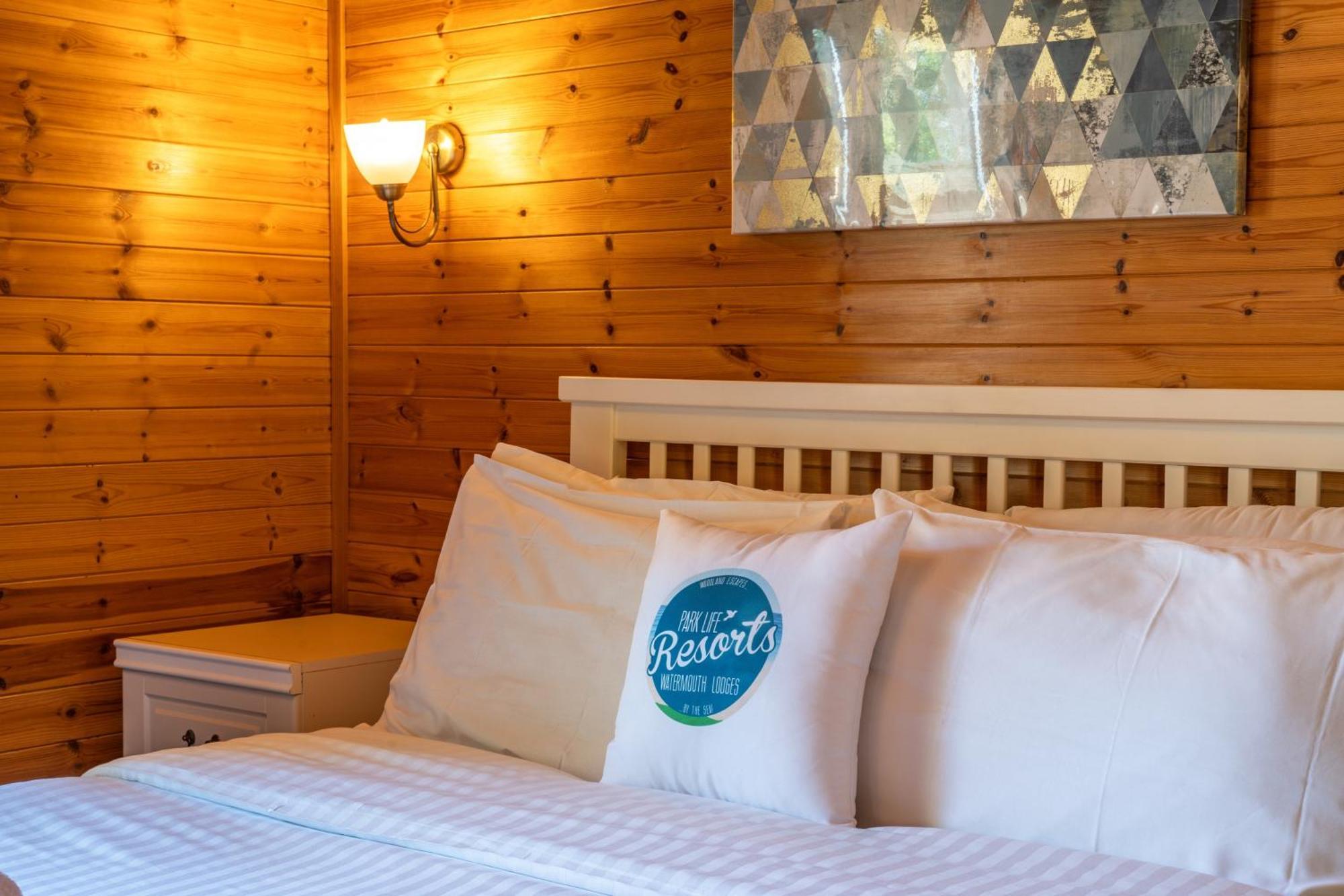 Watermouth Lodges Илфракомб Екстериор снимка